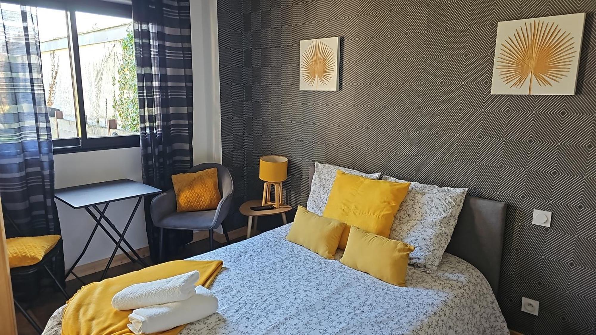 Cocon Apartment Plerin Bagian luar foto